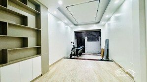 bán nhà nguyễn sơn,thang máy,60m,6 ngủ,nội thất sang sịn, gần ô tô tránh,chỉ 13xty