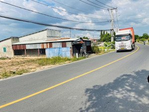 bán gấp 150m2, thổ cư, mặt tiền tỉnh lộ 7 chỉ 2 tỷ 250, xã an nhơn tây, sổ riêng