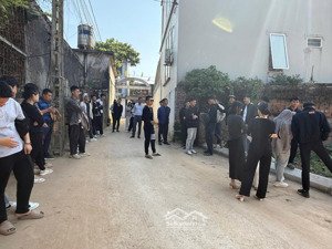 bán gấp lô đất 142m2,mt 8m,vai réo,hòa lạc, gần tuyến metro 5, đh qg, đh fpt. giá 3,124tỷ