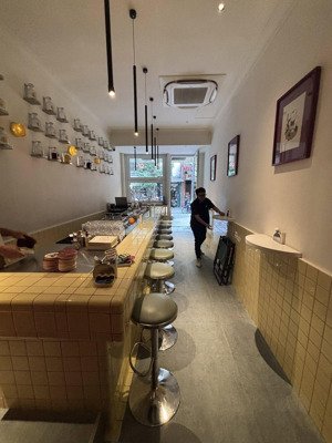 nhà đẹp mặt phố thuốc bắc 5 tầng 45 tỷ dòng tiền 60tr/th sổ đẹp nở hậu