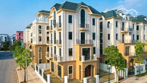 chủ nhà cần tiền bán gấp liền kề vịnh tây vt2-1xx, 105m² giá 13,300 tỷ đối diện nhà để xe, chung cư