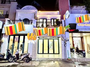 mặt tiền nguyễn trọng tuyển gần nguyễn đình chính,trần khắc chân kinh doanh buôn bán nhộn nhịp