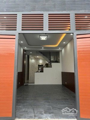 nhà 2 tầng đường hà huy giáp, phường thạnh xuân q12, dt 104m2 (5mx21m) hẻm 6m