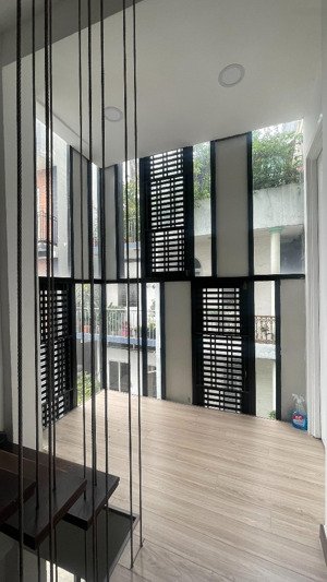 cách mặt tiền 2 căn nhà, ngang khủng 7m trần hưng đạo, q1 - sẵn 4 tầng - hđt: 26tr/tháng, chỉ 14 tỷ