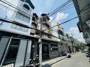 đường 10m có lề "lạc long quân" 5 tầng đẹp ở ngay- 56m2 chỉ hơn 9 tỷ