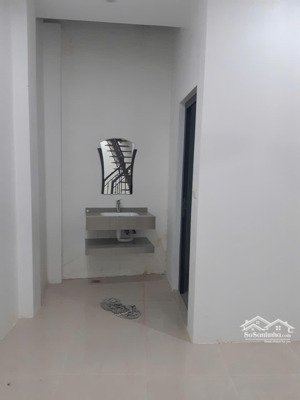 cho thuê nhà làm văn phòng, kinh doanh hoặc để ở