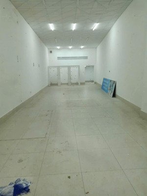 cho thuê nhà vị trí đẹp mặt tiền đường nguyễn văn cừ, gần đại học y dược, cần thơ | giá 20 triệu