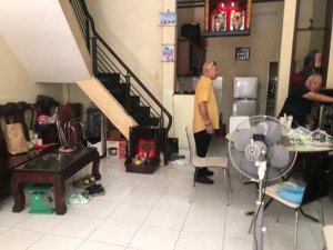 bán gấp trong tháng - bán nhà đề thám 55.5m² - 3 tầng - 25.7 tỷ