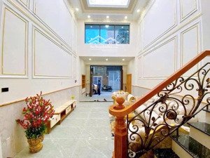 full nội thất- hẻm xe tải- ô tô ngủ trong nhà- sổ vuông- 66m- 5 tầng- 10.x tỷ