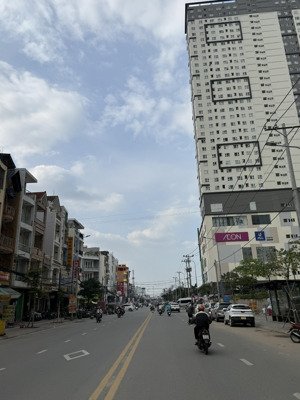 bán nhà mặt tiền cao lỗ, 4 tầng - 10pn, ngang 4m - 6m - 8m, đối diện tttm aeon mall, quận 8