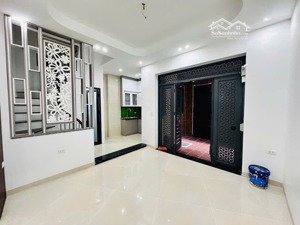 vị trí siêu đẹp ngay gần trường đại học công nghiệp hà nội- oto đỗ cổng - tiện ích bạt ngàn.