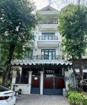 bán nhà 4 tầng bông sao, ngang 6m, gần chợ, diện tích 130m2, xây dựng 4 tầng, mới ở ngay