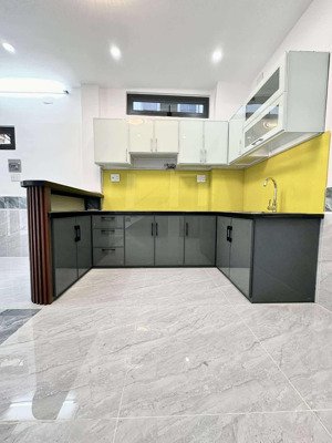 nhà đẹp 5 tầng, đường phùng văn cung, phú nhuận, giá 9.2 tỷ