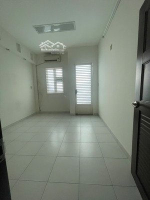 cần bán găp nhà hẻm xe hơi - trung tâm quận 5