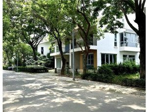 chính chủ bán căn bt song lập mimosa ecopark diện tích 189m2 giá rẻ nhất thị trường.lh: 