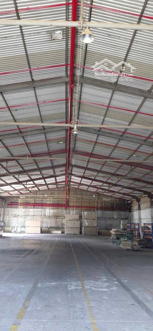 cho thuê kho đẹp chuẩn sát kcn vsip gần ngã tư bình phước, gần cầu phú long, bình dương, hcm