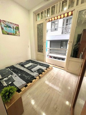 cho thuê phòng trọ có ban công tại nguyễn trãi q1 gần cv 23 tháng 9, ngã sáu phù đổng