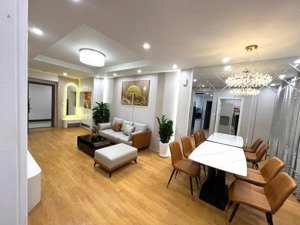 bán căn hộ 78m, 2 ngủ 2 vệ sinh tại goldsilk complex full nội thất. giá chỉ 6 tỷ trung tâm hà đông