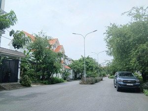 đất trống 9,5x20m2 đường 16m khu bên sông