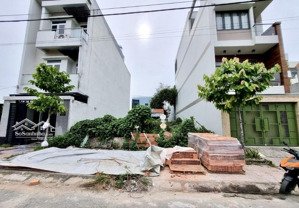 đất ở/đầu tư, full thổ cư giá 1 tỷ 350 sổ hồng riêng, mặt tiền kinh doanh, xây dựng tự do, đường 6m