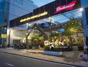 giá đầu tư tốt, chủ cần bán khuôn đất đường phan đình phùng p17 phú nhuận. dt: 20x35m2 giá 300 tỷ