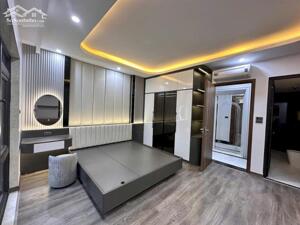 NHÀ MẶT PHỐ GIẢNG VÕ – 98M² – 5 TẦNG – MẶT TIỀN 3.5M – GIÁ 43 TỶ