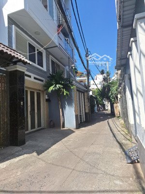 bán nhà 5 tầng - hoàng hoa thám bình thạnh - 40m2 - hẻm thông - 8.x tỷ tl