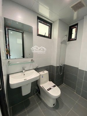 cho thuê ccmn 294 kim mã, ba đình, studio 22m2 full đồ đẹp giá 5tr5/th, vệ sinh khép kín, cửa sổ to