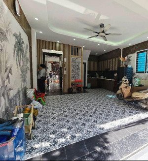 ngô gia tự, nhà mới dân xây, 6 tầng thang máy lô góc