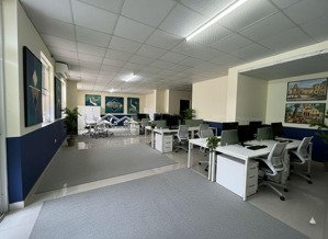 cho thuê làm văn phòng hoặc nhà ở đối diện công viên cầu giấy