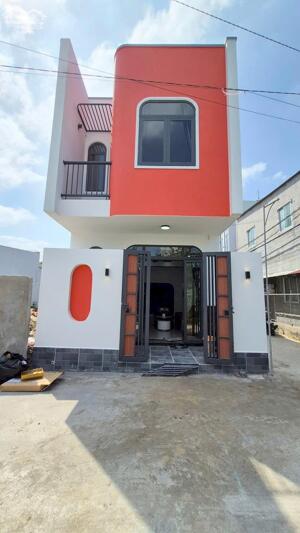 Nhà trệt lầu xây mới Full nội thất Khu Dân Cư 923 gần chợ An Bình