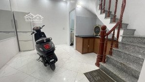 bán nhà lệnh cư, khâm thiên, đống đa, ngõ nông gần phố, dt21m, 4 tầng 3 ngủ 4wc , giá chỉ hơn 4 tỷ