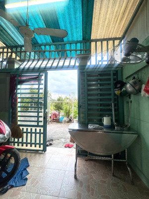 bán gấp nhà gần công viên phần mềm quang trung 4*13