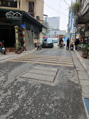 bán nhà huỳnh thúc kháng, 31m 5 tầng, lô góc, ngõ thông, sđcc giá 8,6 tỷ. lh 