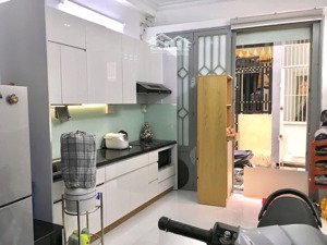 bán gấp trong tuần - bán nhà vĩnh viễn 18m² 4 tầng - 4.68 tỷ