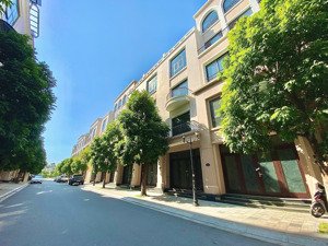 gia đình bán căn xẻ khe 105m², đơn giá 120 triệu/m2 rẻ nhất vinhomes ocean park 2, lh 