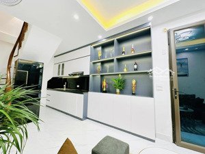 nhà 36m2, 5 tầng, 3pn, ngõ 3 bánh, sổ đỏ nở hậu, 30m ra ô tô, nhà thoáng trước sau, ở được ngay