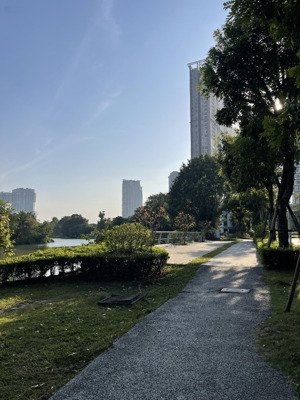 bán căn 2 ngủ toà sp skyoasis giá 3.95 tỷ bao phí có hỗ trợ khách vay ngân hàng