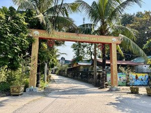 nhà cấp bốn lô góc mặt phố siêu quần 120m2-14,4 tỷ-ô tô tránh