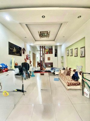 bán nhà hxh thông, 4 tầng, thích quảng đức, phú nhuận, 4pn, 9,9tỷ(tl).