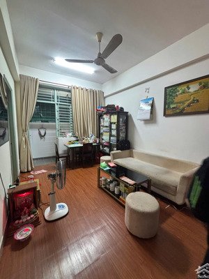 chung cư phú thọ, quận 11, có sổ hồng, ngay vòng xoay lê đại hành, tầng thấp cho nhà có người lớn