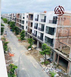 flc tropical hạ long. ô liền kề. 200m bước chân ra tới biển. giá 1.xtr/m2 