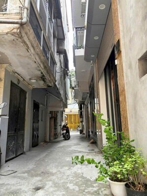 [ĐẦU TƯ] Bán nhà Trần Cung, Nghĩa Đô 40m2*5T, cách phố 2 nhà, ngõ rộng thoáng, đẹp, 10 tỷ