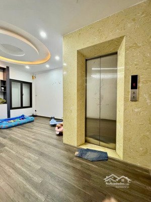 ô tô vào nhà - nhà 6 tầng - thang máy - q. hoàng mai - giá chào 15 tỷ có tl