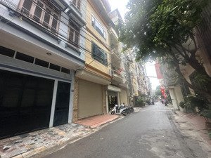 bán nhà phân lô vip nguyễn ngọc vũ-ô tô tránh,gara,2 mặt thoáng-dt45m-4 tầng-mt4.2m-17.x tỷ