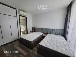 chính chủ cắt lỗ shophouse 96m2 flamingo đại lải - mt 8m - giá 8 tỷ full nội thất + thang máy