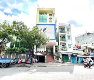 cho thuê toà nhà góc nguyễn văn đậu, quận bình thạnh gần chợ cây quéo, trường đại học văn lang