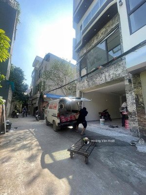 bán nhà gần aeon long biên - ô tô vào nhà - 51m x 6t - thang máy. lh 