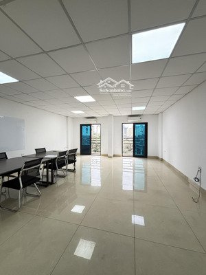 cho thuê văn phòng mễ trì hạ diện tích 55m2 giá 9tr5