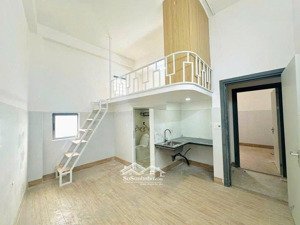 duplex mới xây cửa sổ trời full nội thất máy lạnh ngay lê trọng tấn